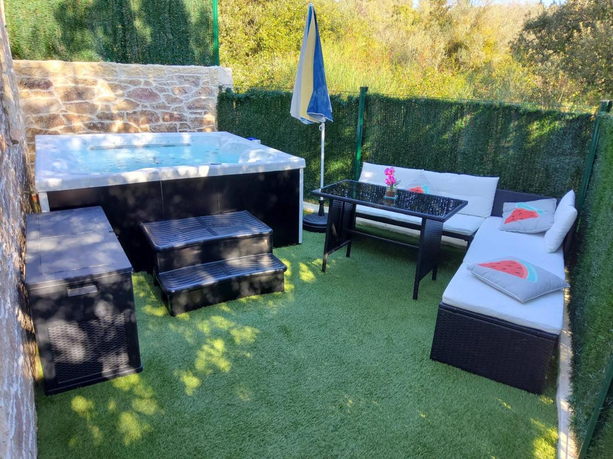 Studio Faillant Lorgues Spa Privatif Avec Superbe Piscine 外观 照片